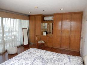  Modern Home Tower Apartment  Бангкок
